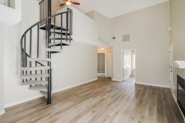 Building Photo - 2515 Sonar St