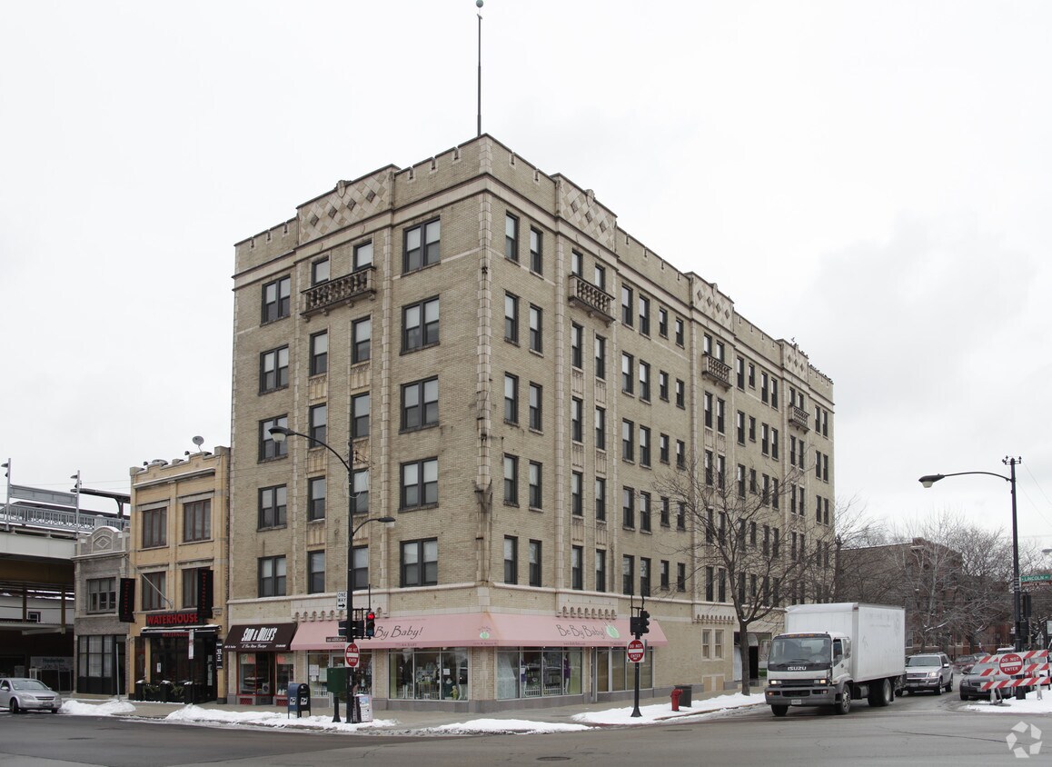 Roscoe Plaza Furnished Apartments 3405 N Paulina St Chicago, IL