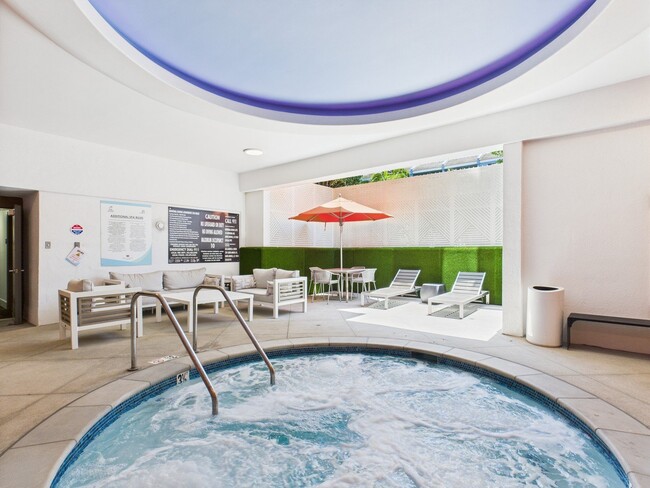 Building Photo - Montana Avenue