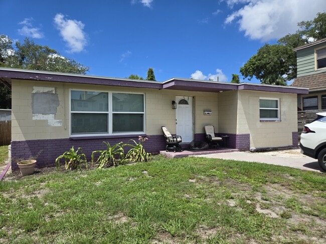 Photo - 2301 Trelain Dr S (Saint Petersburg, FL) Apartment