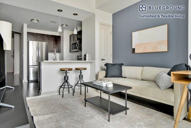 Foto del edificio - 1776 N Broadway