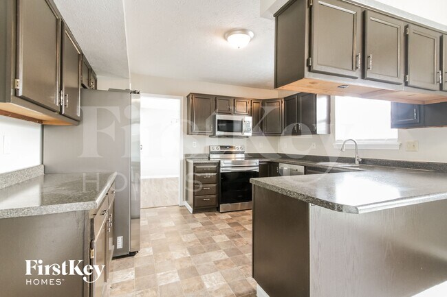 Foto del edificio - 6006 Sycamore Forge Dr