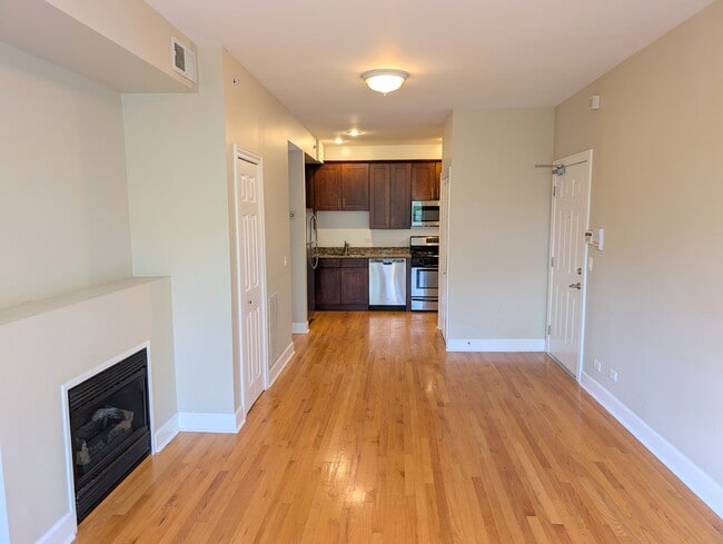 Building Photo - 142 Elmwood Ave