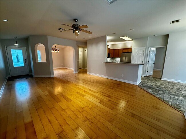 Foto del edificio - 16920 Brayton Park Dr