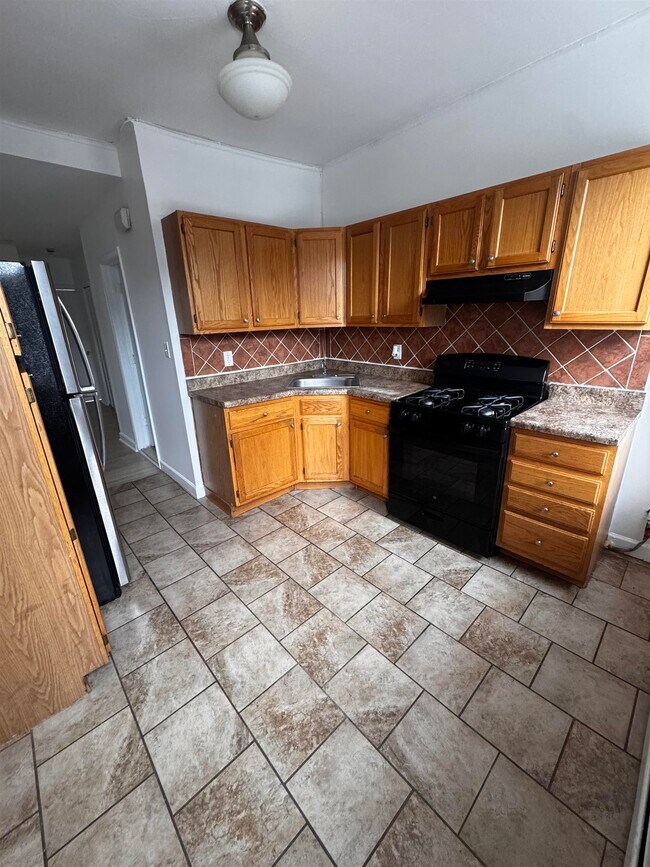 Foto del edificio - 4702 Cottage Ave