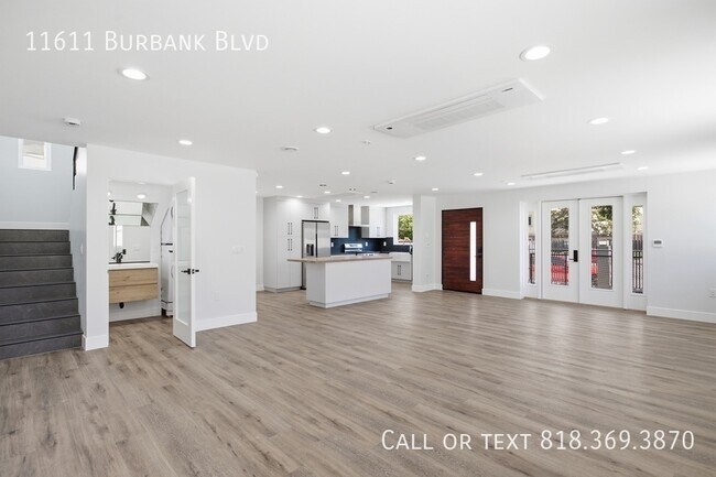Foto del edificio - 11611 Burbank Blvd
