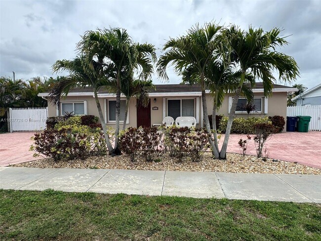 Foto del edificio - 2405 SW 129th Ct