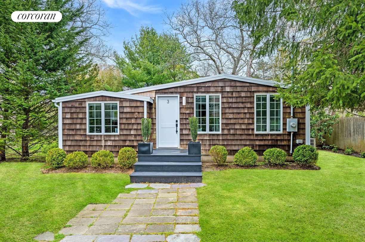 3 Liggon Ln, Westhampton Beach, NY 11978 House Rental in Westhampton