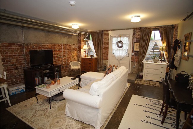 Foto del edificio - 461 Walnut St