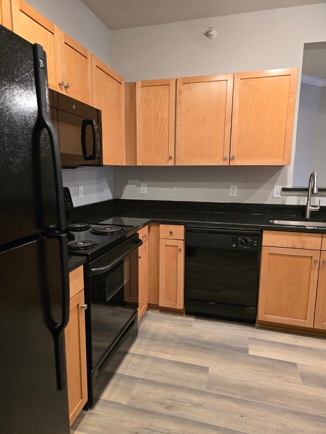 Foto del edificio - 13580 Technology Dr.