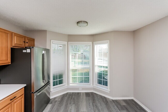 Foto del edificio - 6841 Prairie Hill Rd N