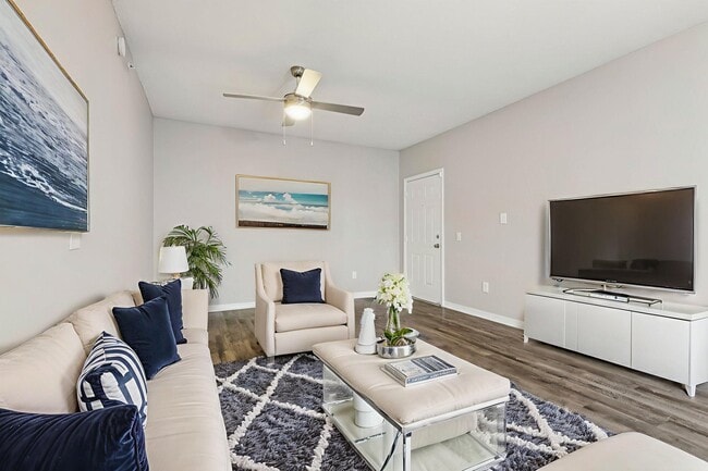 Building Photo - ARIUM Cypress Lakes