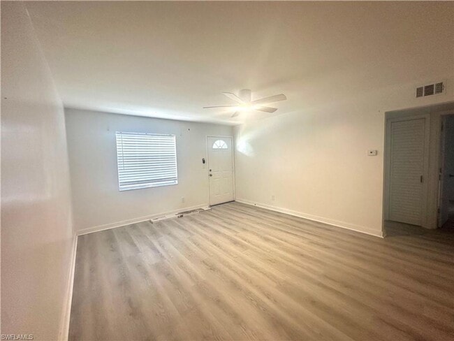 Foto del edificio - 2/2 Condo close to downtown Bonita