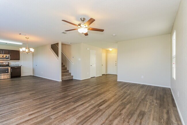 Foto del edificio - 7128 Little Mohican Dr