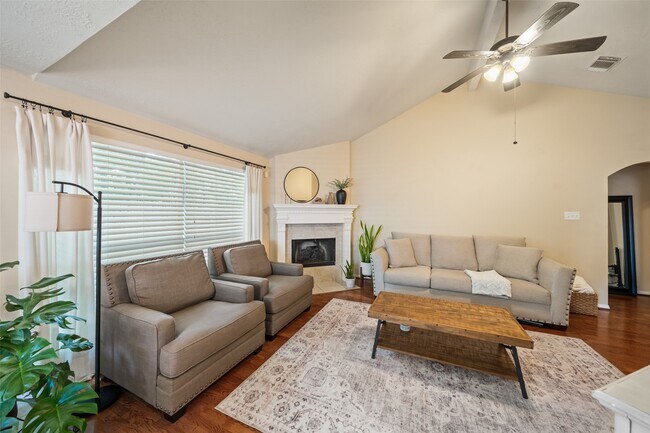 Building Photo - 135 S Delta Mill Cir