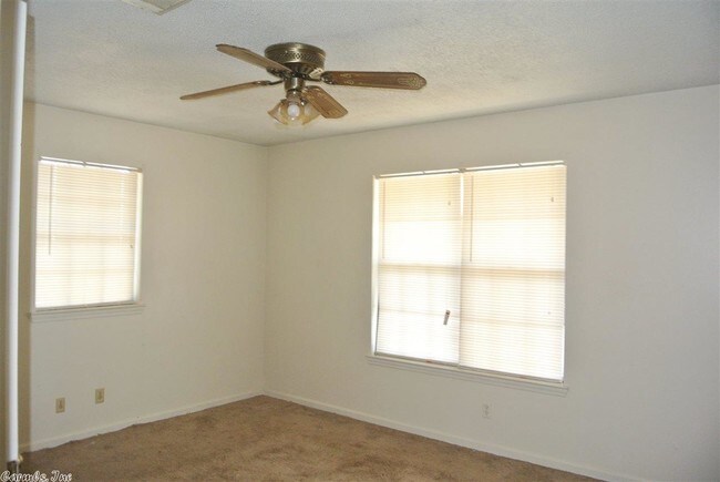 Foto del edificio - 11124 Mara Lynn Rd