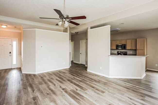 Foto del edificio - 11878 Meadhaven Dr