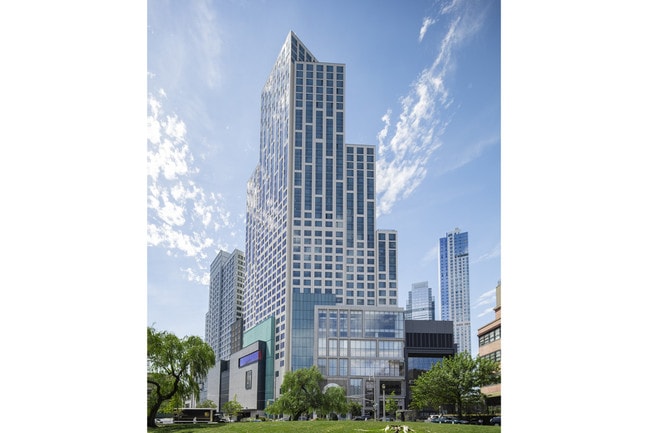 Building Photo - 10 City Point