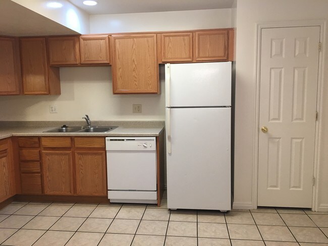 Large Kitchen - 2790 W 5600 S