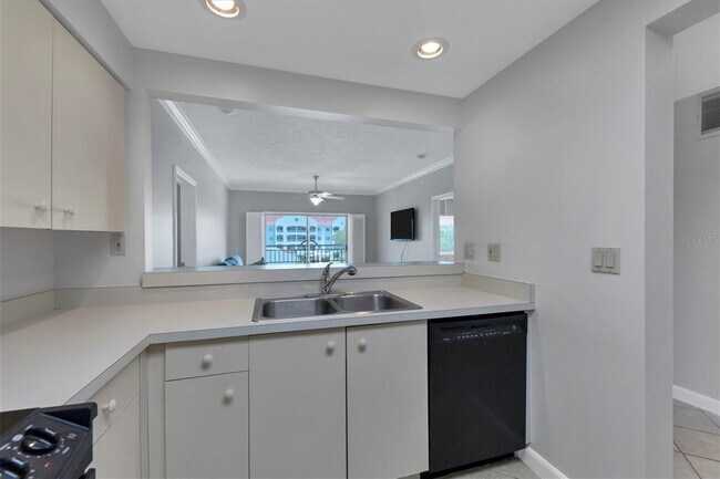 Foto del edificio - 3731 Sarasota Square Blvd
