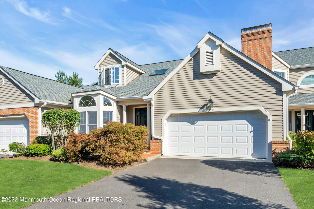 Foto principal - 112 Greenfield Ct