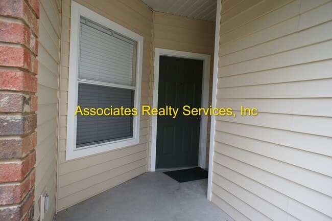 Building Photo - Lovely Condo in The Greens at West End