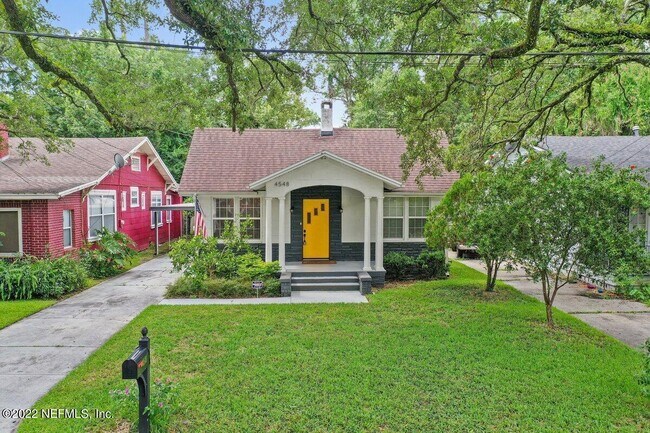 Foto del edificio - 4548 French St