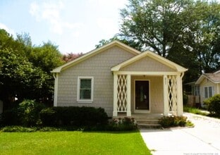 Building Photo - 211 Ellington St