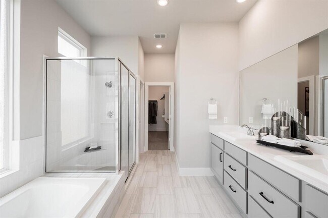 Foto del edificio - 7414 New Pecan Dr
