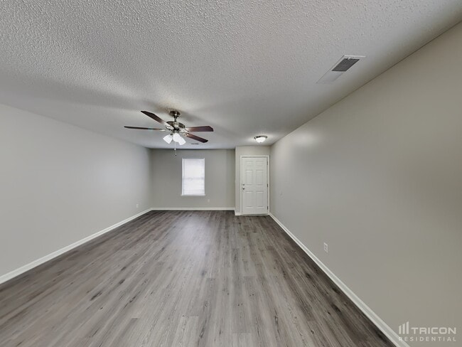 Building Photo - 105 W Waverly Pl Ct