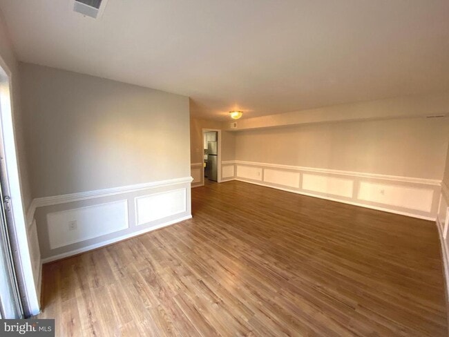 Building Photo - 4597 Logsdon Dr