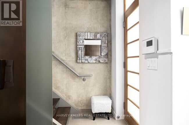 Photo du bâtiment - 301 Mutual St