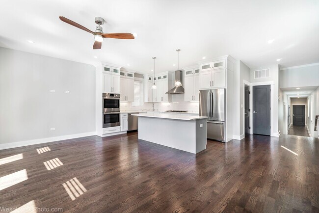 Foto del edificio - 4317 S Forrestville Ave