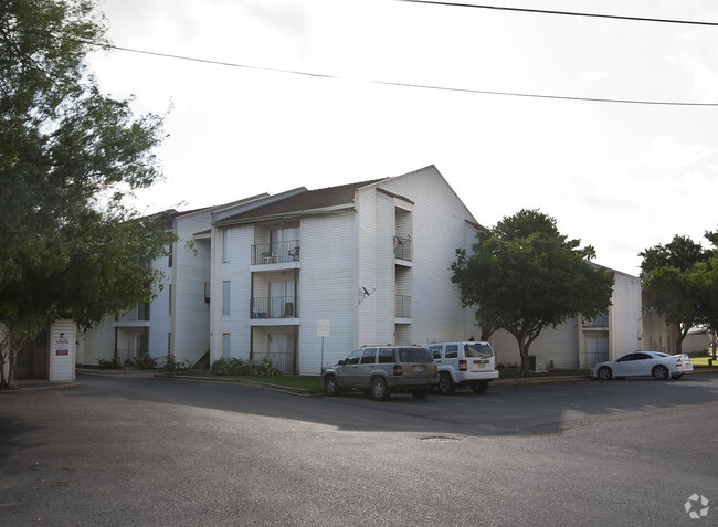 Building Photo - Park Place Apartments