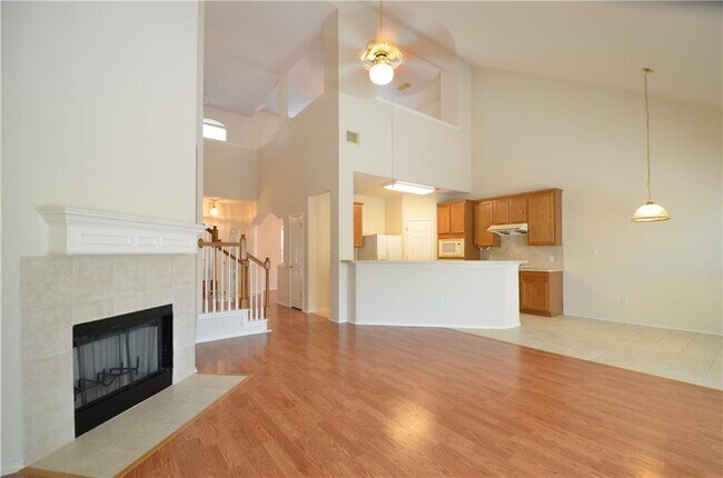 Foto del edificio - 9005 Mountain Mist Ln