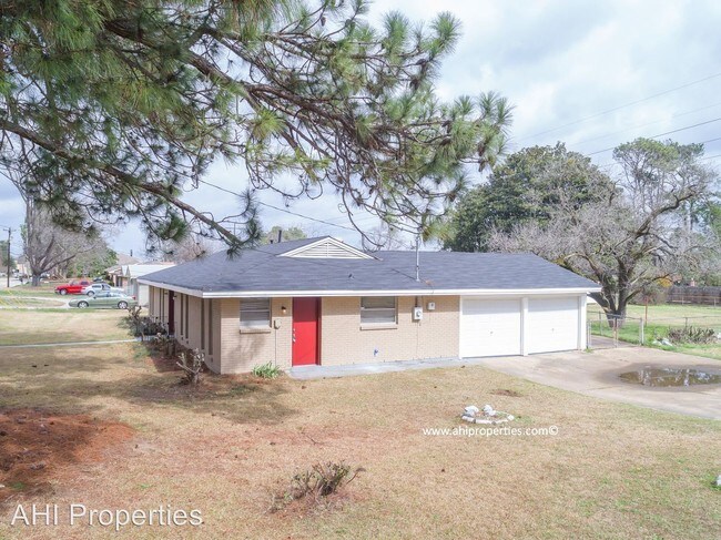 Foto del edificio - 4 br, 2 bath House - 151 Carol Villa Drive