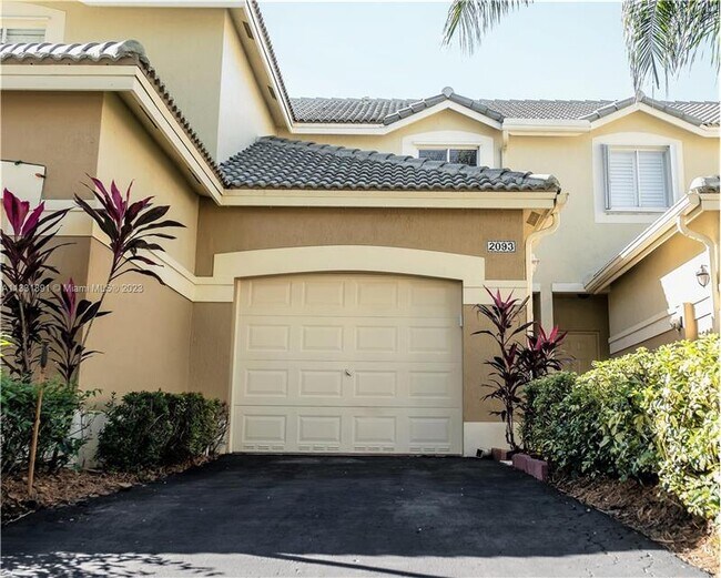Building Photo - 2093 Pasa Verde Ln