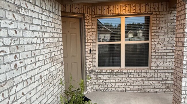 Foto del edificio - 18926 Panzini Dr