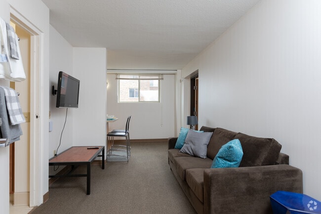 2BR, 2BA - Towers on State - Historical Access