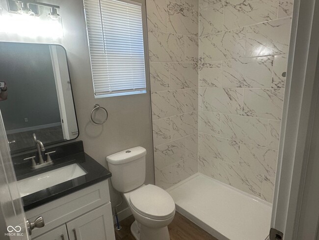 Building Photo - 2612 Boulevard Pl