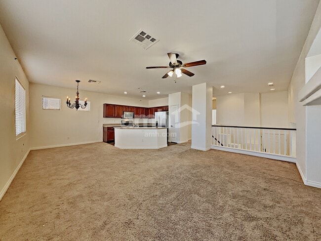 Foto del edificio - 4740 Sweeping Glen St