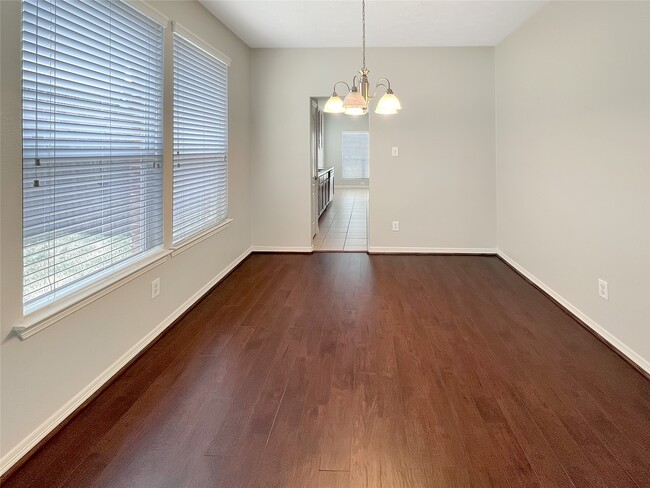 Foto del edificio - 5306 Brookway Willow Dr