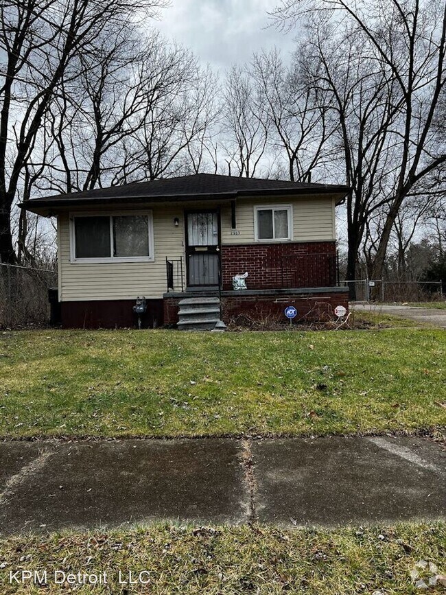 Sunbeam Heights Houses under 2,000 Detroit, MI 3 Homes