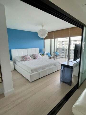 Foto del edificio - 5875 Collins Ave