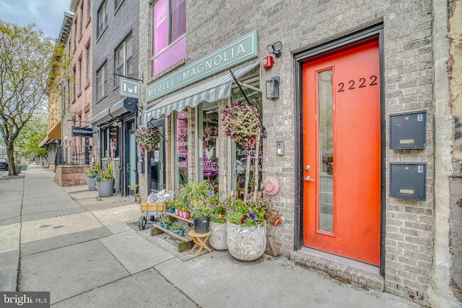 Foto del edificio - 2222 Frankford Ave