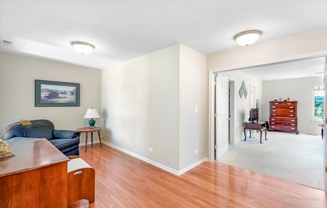 Foto del edificio - 265 Birch Ln