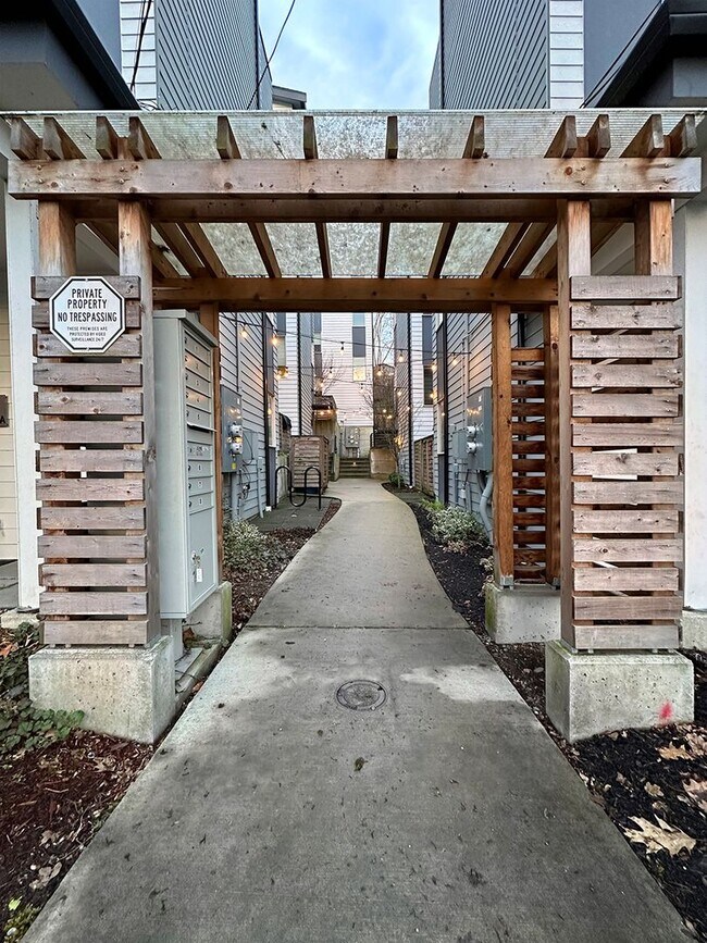 Foto del edificio - 3bd/2ba Seattle Townhome