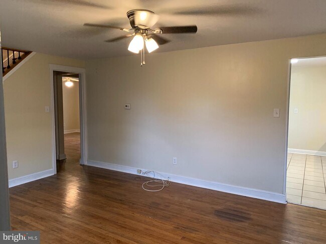 Building Photo - 1420 Reiff Rd