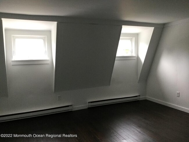 Building Photo - 154 Vansant Ave