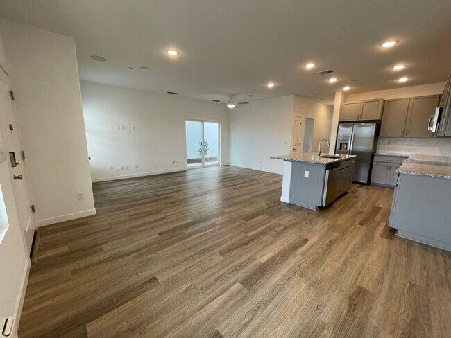 Foto del edificio - Brand-New, Never-Lived-In Home in a Top-Rated School District!